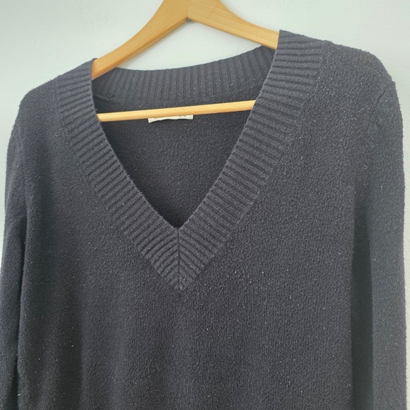 Old Navy Women's Black V-Neck Long Sweater - Large - Picture 2 of 7
